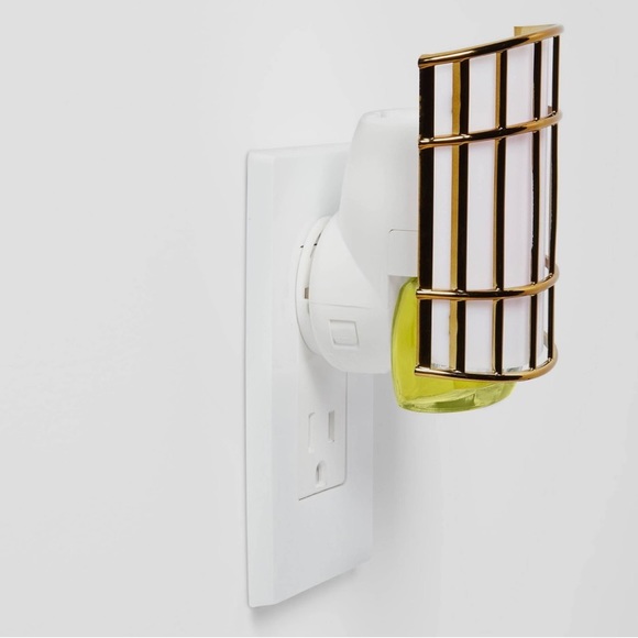 Opal house scented oil warmer - Picture 3 of 6